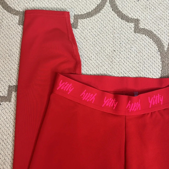 Fabletics Yitty Major Label Shaping High Waist Logo Legging 7/8 - Picture 9 of 12